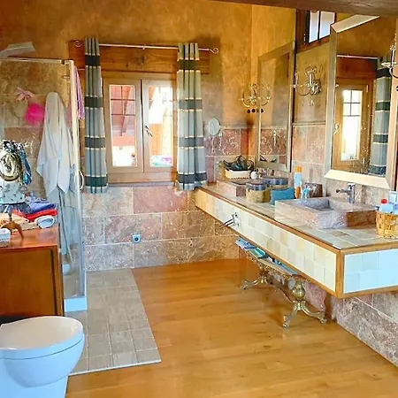 Casona Cantabra Con Piscina A 3 Km De Playas. Ideal Familias. *