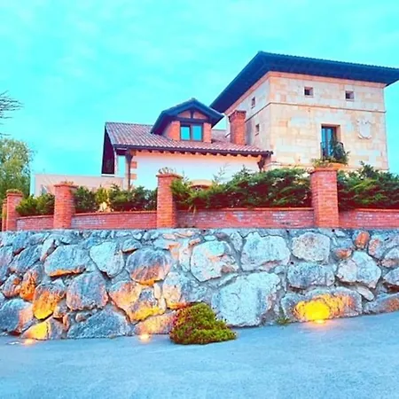 Casona Cantabra Con Piscina A 3 Km De Playas. Ideal Familias. Liencres