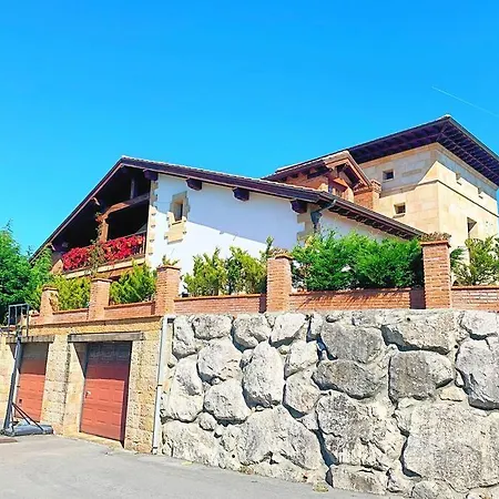Casona Cantabra Con Piscina A 3 Km De Playas. Ideal Familias. Villa *
